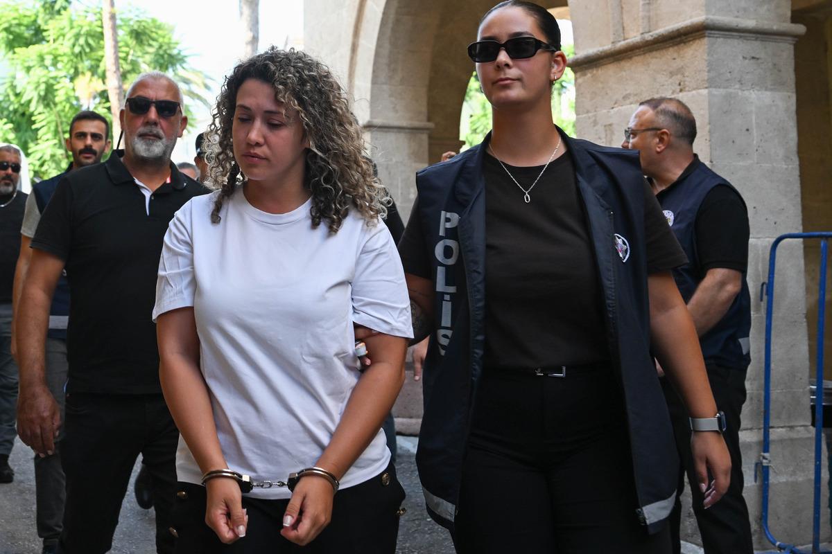 Son dakika | İlk ifadeleri ortaya çıktı! Girne deki gemi kazasını kaptan ve mürettebat mahkemede anlattı 8