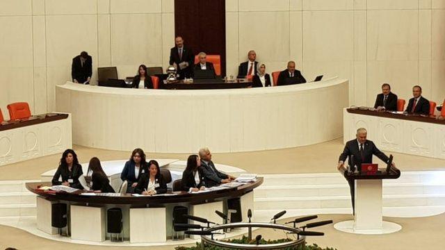 600 Milletvekili İnsan Hakları ve Demokrasi İçin Yemin Etti