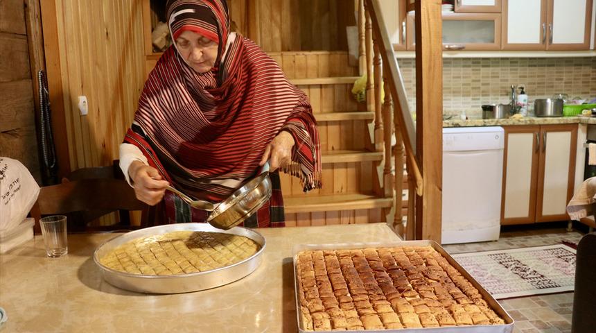 Asırlık y&ouml;resel lezzet mısır unlu baklava: 40 katmandan oluşuyor