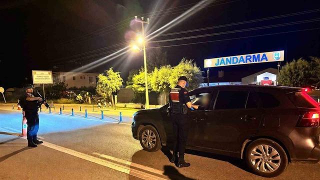 Muğla’da Jandarma denetimlerinde 33 şahıs tutuklandı