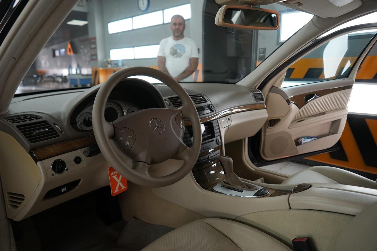 e-Devlet e &ouml;ylesine girdi, hayatının şokunu yaşadı! Otomobil diye bindiği Mercedes beyaz eşya &ccedil;ıktı 4