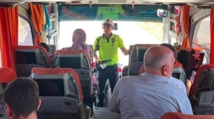 Kars&rsquo;ta şehirler arası yollarda trafik denetimleri s&uuml;r&uuml;yor