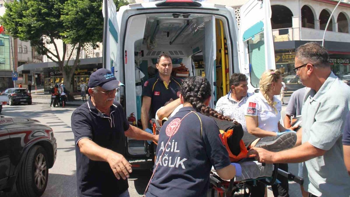 Serik’te hafif ticari araç ile motosiklet çarpıştı: 1 yaralı - Mynet Yaşam