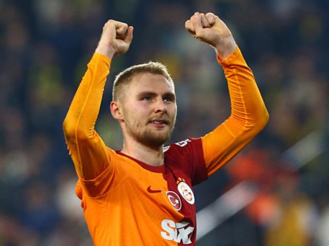 Galatasaray'da beklenen ayrılık kapıda: Nelsson İtalya yolcusu!