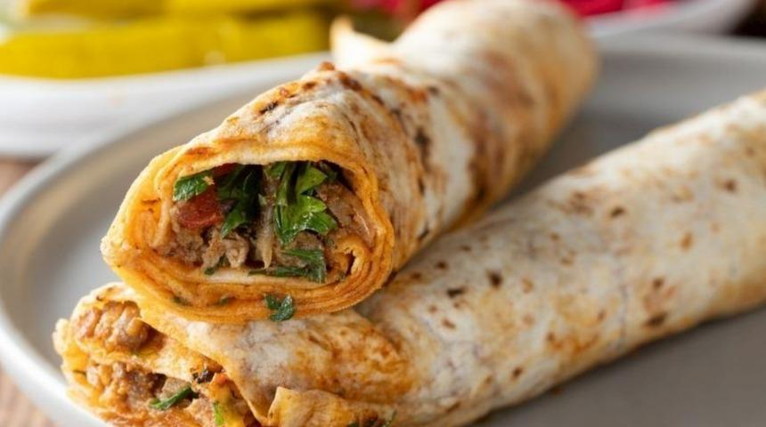 MasterChef tantuni tarifi: Mersin&rsquo;in meşhur lezzetinin sırrı bu p&uuml;f noktasında