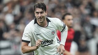 Beşiktaş Çorum FK'yı farklı geçti! Vlahovic hat-trick yaparak yıldızlaştı