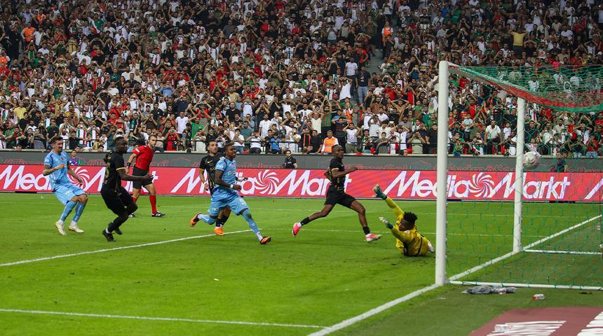 (&Ouml;zet) Amed Sportif Faaliyetler - Trabzonspor Ma&ccedil;ı &Ouml;zeti ve T&uuml;m &Ouml;nemli Anları