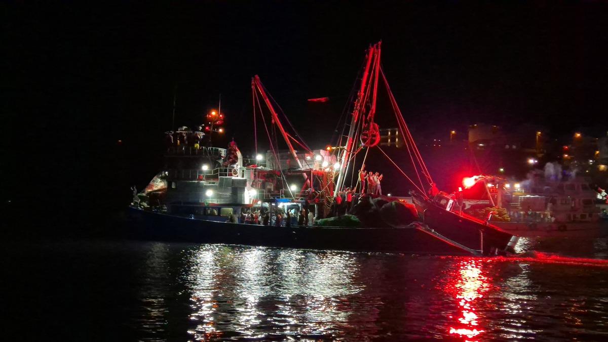 Tekirdağ da balık&ccedil;ılar "Vira Bismillah" diyerek denize a&ccedil;ıldı 2