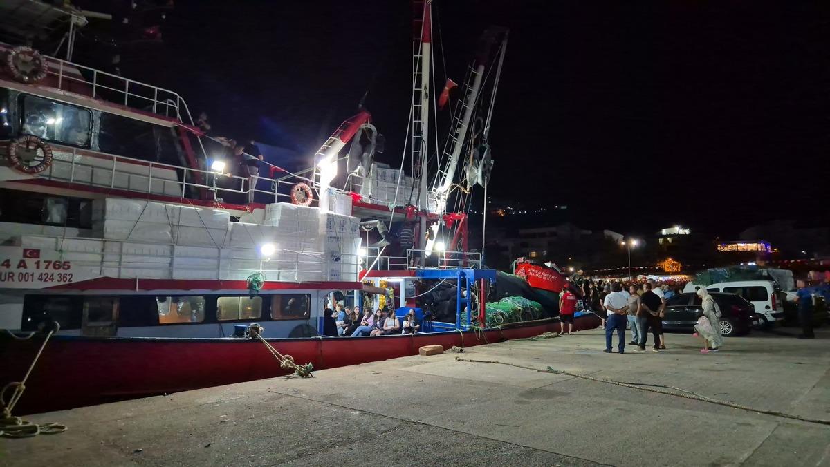 Tekirdağ da balık&ccedil;ılar "Vira Bismillah" diyerek denize a&ccedil;ıldı 4