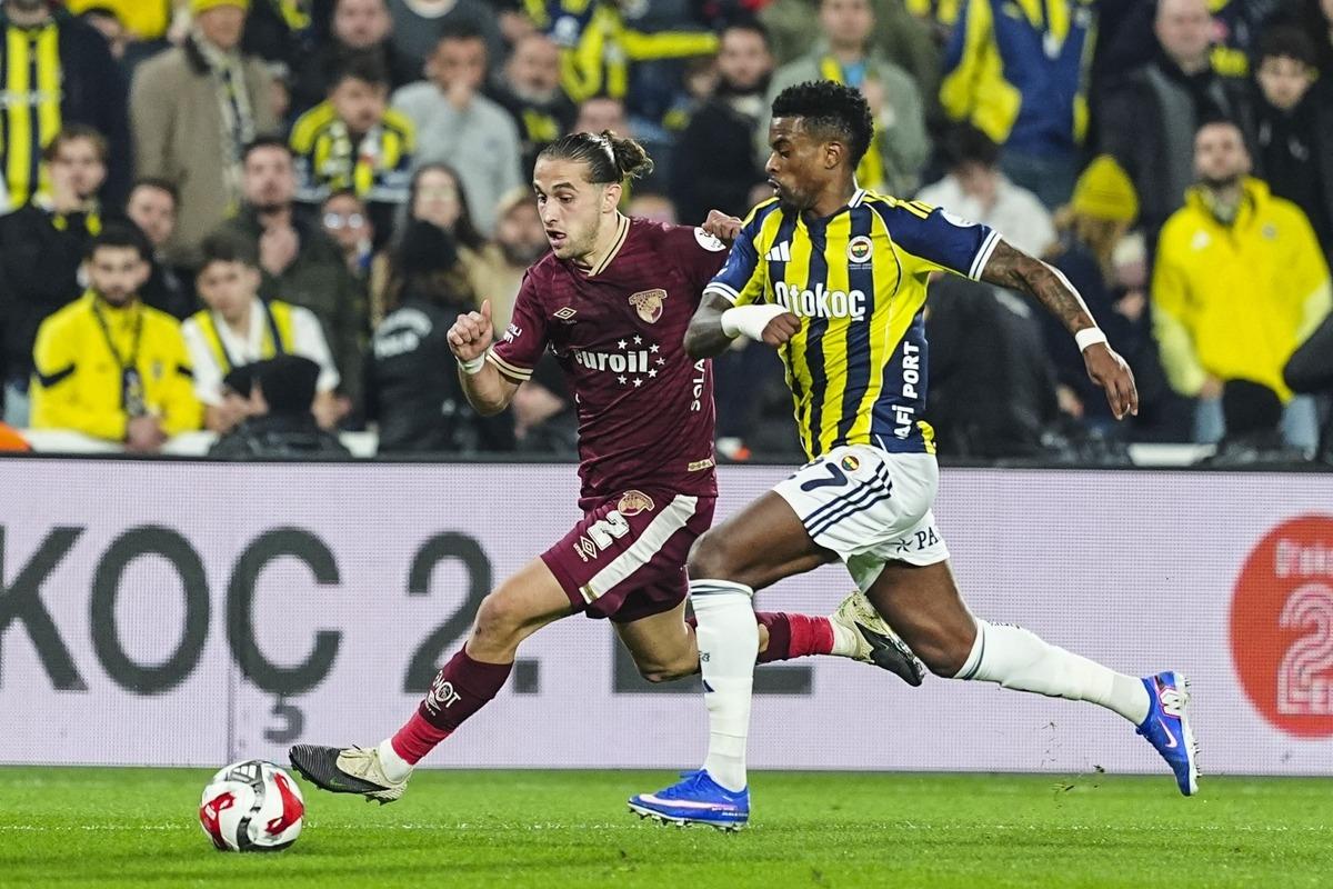 Galatasaray dan bir eski Fenerbahçeliye daha teklif! Anlaşma sağlandı 1