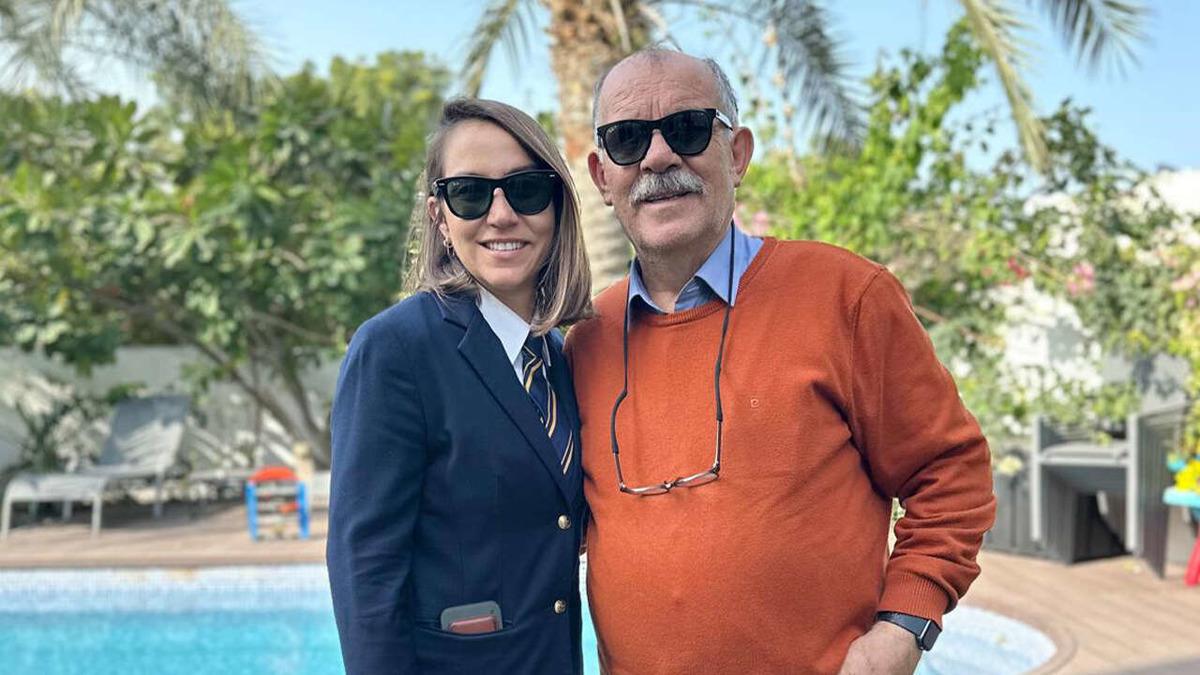 Dünyanın en büyük yolcu uçağını Yozgatlı kadın pilot uçuruyor! Türkiye nin gururu oldu 1