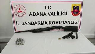 Jandarmadan ka&ccedil;ak silah operasyonu: 4 g&ouml;zaltı