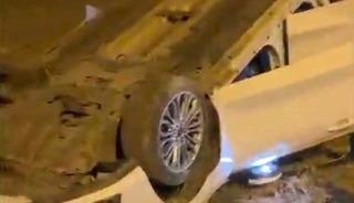 Diyarbakır&rsquo;da otomobil takla attı: 1 yaralı