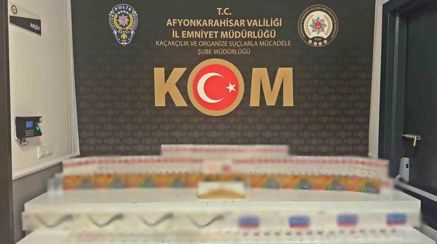 Polis 700 paket g&uuml;mr&uuml;k ka&ccedil;ağı sigara ele ge&ccedil;irdi