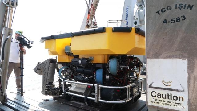 Girne de kayıp 20 kişi için TCG Işın devrede: 500 metre derinlikte kritik operasyon 3