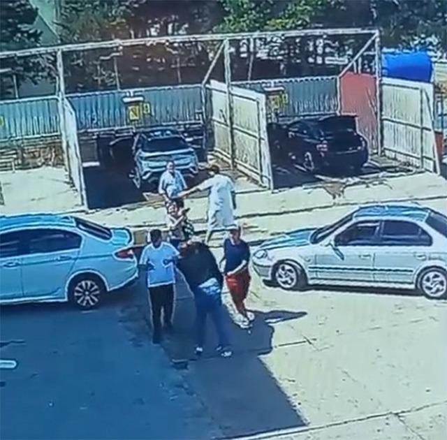Tartıştıkları şahsı darp eden baba ile iki oğlu tutuklandı 1