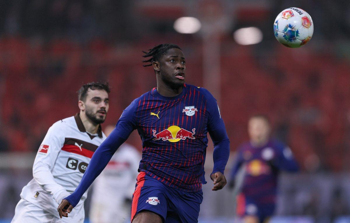 Galatasaray Leipzig den Bitshiabu yu bitirdi! İstanbul a davet etti 2