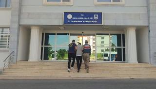 Emekli, evinde sakladığı 72 milyon TL'yi &ccedil;ıkarıp verdi! Bu yalanla kandırıldı