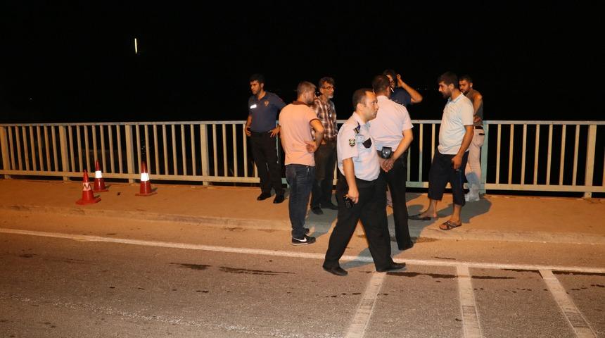 Kavgayı ayırmak isteyen 3 kişi pompalı tüfekle vuruldu