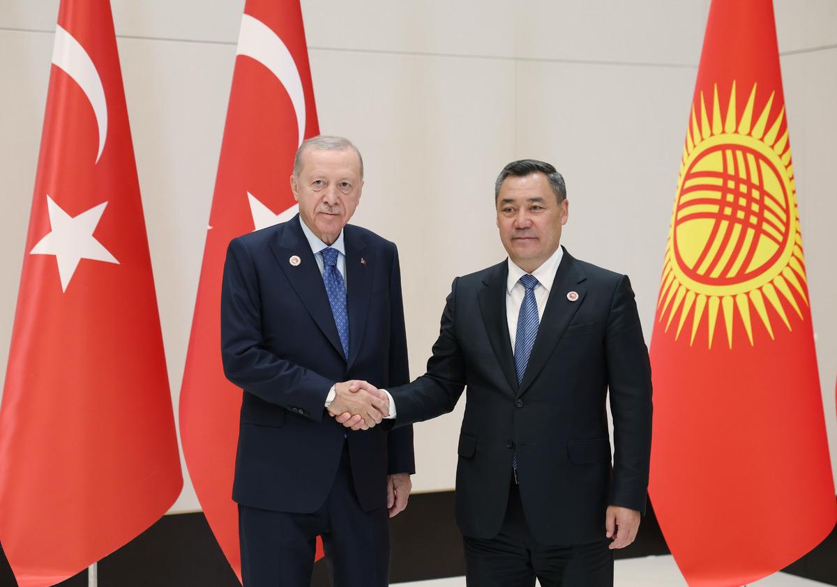 Erdoğan, Putin ve Lukaşenko dan samimi g&ouml;r&uuml;şme: Şanghay zirvesinden dikkat &ccedil;eken kareler 4