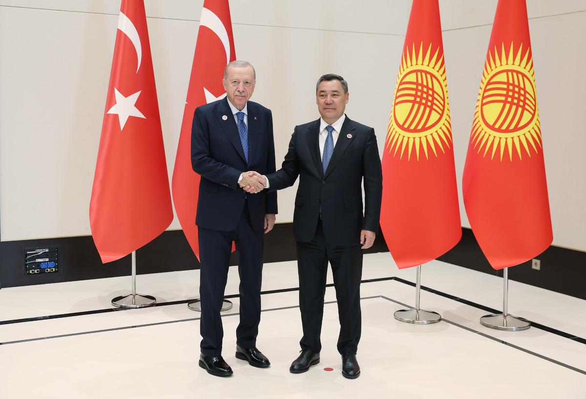 Erdoğan, Putin ve Lukaşenko dan samimi g&ouml;r&uuml;şme: Şanghay zirvesinden dikkat &ccedil;eken kareler 5