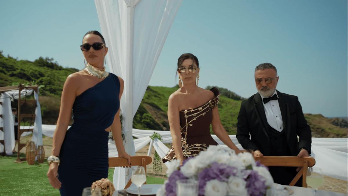 Tuzlu Kahve ilk bölüm kareleri! Yasemin Ergene değişimiyle gündemde 3