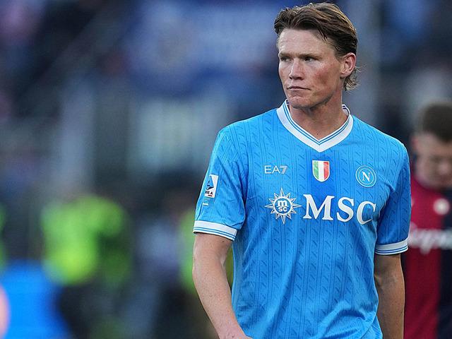 Fenerbah&ccedil;e'nin istediği McTominay'e şok! Kalp hastası &ccedil;ıktı