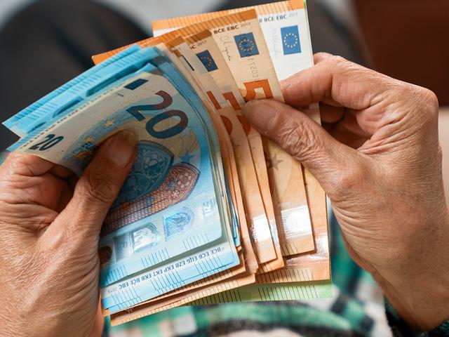 Euro bug&uuml;n ka&ccedil; oldu?