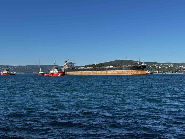 Rusya&rsquo;da saldırıya uğrayan gemi İstanbul Boğazı&rsquo;ndan ge&ccedil;ti 1