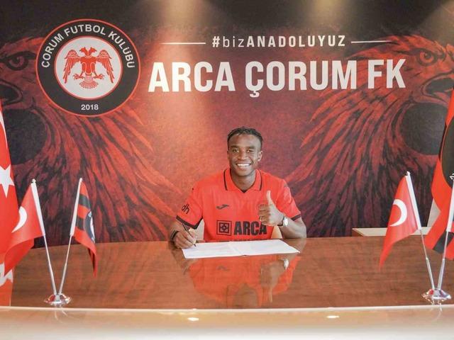 &Ccedil;orum FK, Youssoufa Moukoko&rsquo;yu renklerine bağladı