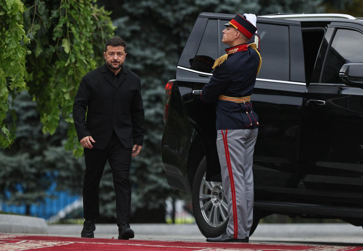 Zelenskiy den Rusya ya tehdit: "Hava sahası fiilen kapanacak" 2