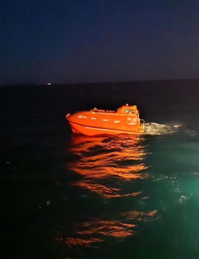 Silivri açıklarında gemilerin çarpışmasıyla ilgili bölgeden ilk fotoğraflar ortaya çıktı 2
