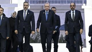 İbrahim Kalın'ın yeni imajı! Son görüntüsü dikkat çekti