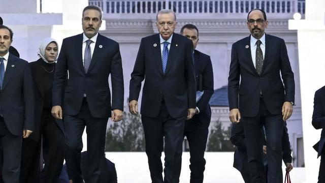 İbrahim Kalın'ın yeni imajı! Son görüntüsü dikkat çekti