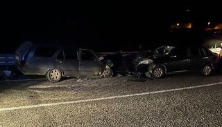 Giresun'da iki otomobilin &ccedil;arpıştığı trafik kazasında 1 kişi &ouml;ld&uuml;, 6 kişi yaralandı