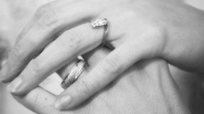 Evlilik vaadiyle dolandırıcılık iddiası