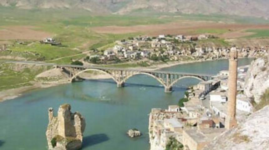 Tarihi Hasankeyf'e gezi g&uuml;zergahı