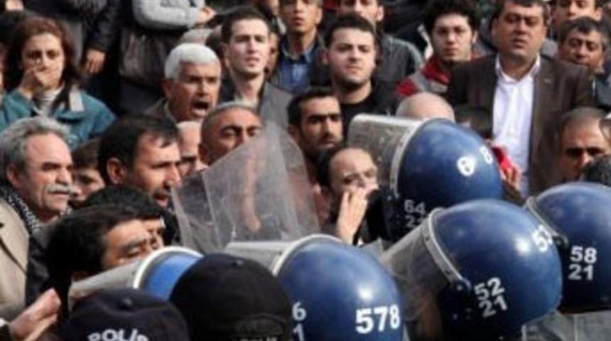 Sivil itaatsizlik eyleminde tutuklama