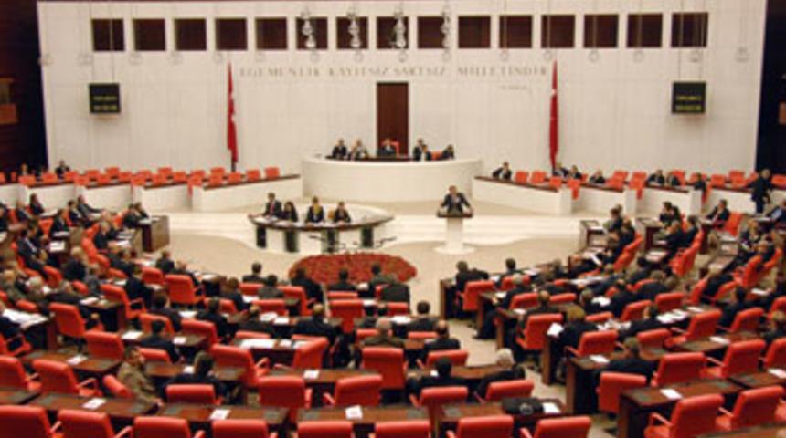 KHK çıkarma yetki tasarısı kabul edildi