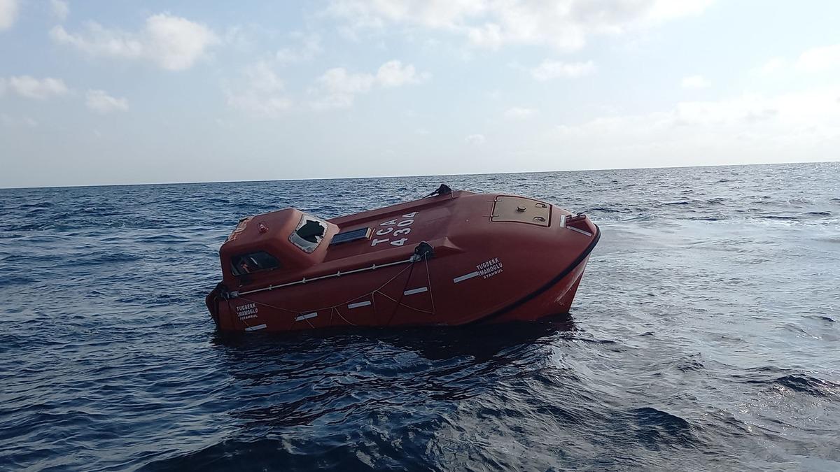 Marmara da iki gemi &ccedil;arpıştı! "Sağ olarak kimseye ulaşılamadı" 1