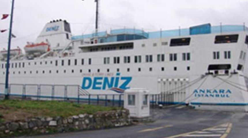 Libya'dan tahliyeler s&uuml;r&uuml;yor