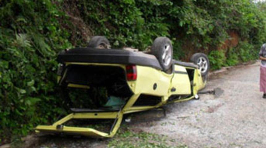 Yaralılara yardım etmek isterken yaralandılar