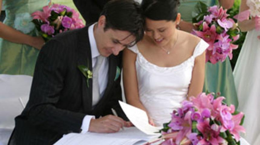 Mutluluğun evliliğin sırları anlatıldı...