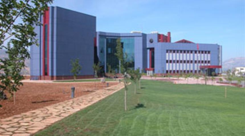 KS&Uuml;, yurt dışından &ouml;ğrenci kabul&uuml;ne başladı