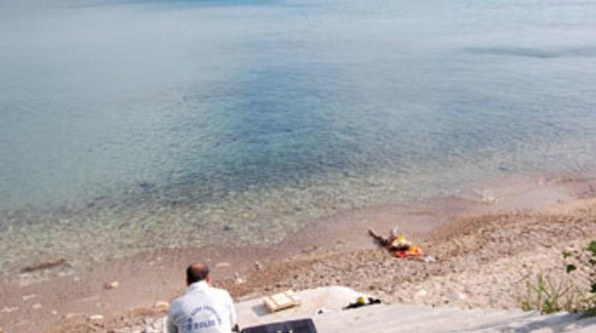 Y&uuml;zmek i&ccedil;in girdiği denizde boğuldu