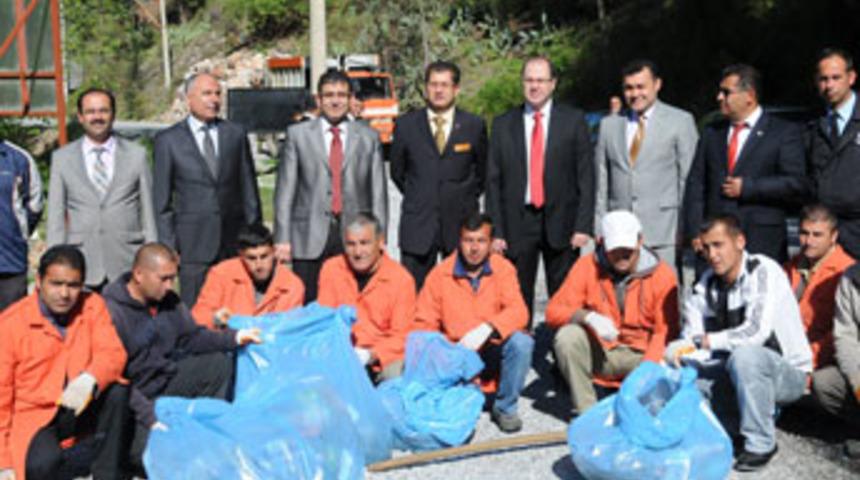 Mahkumlara iş morali