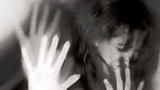 Okul çıkışı kadın öğretmene dayak