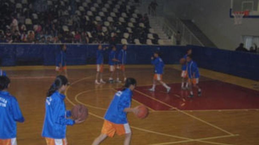 Yıldız kızlar anadolu şampiyonası Nevşehir'de