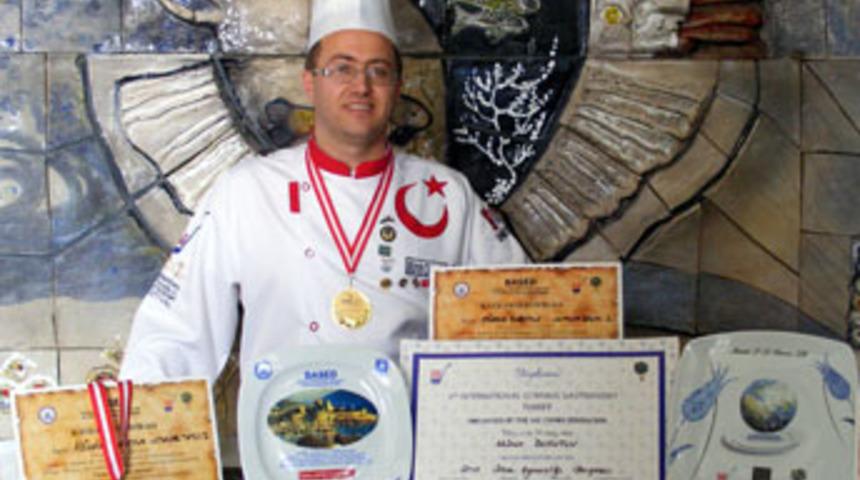 Uluslararası aş&ccedil;ılık yarışmasında 1. oldu