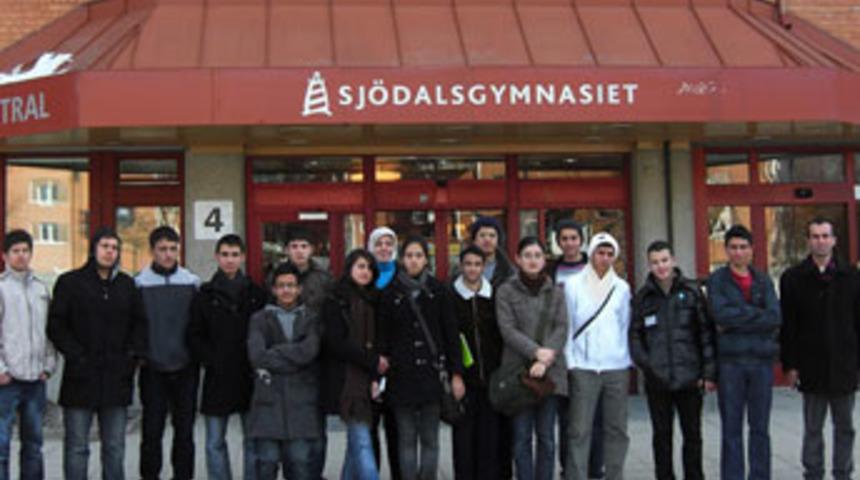 Akşehirli &ouml;ğrenciler isve&ccedil;'ten d&ouml;nd&uuml;